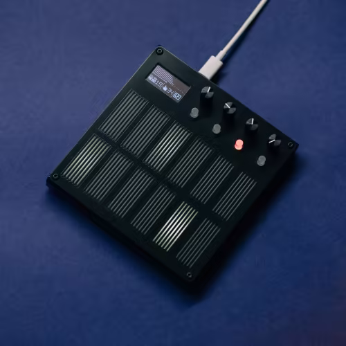 Doboz DVNA : Un synthétiseur à accords et textures, avec une touche d'originalité