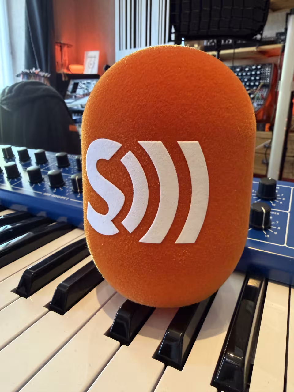 Bonnette micro officielle avec logo flocké